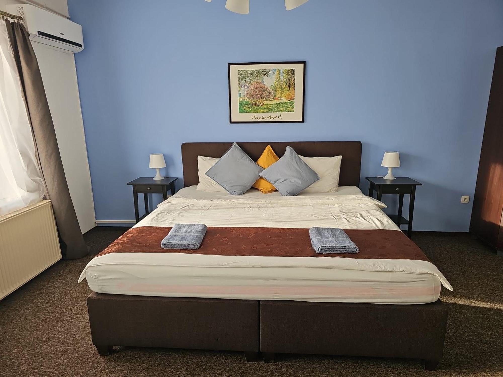 Joy Guesthouse Siofok Ngoại thất bức ảnh